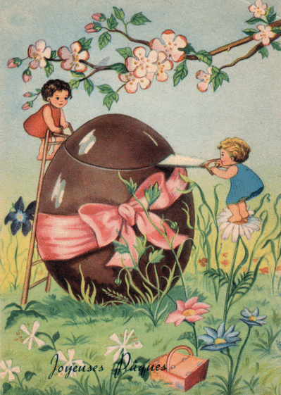 Enfants qui coupent un oeuf